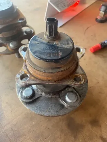 Cubo roda traseira Yaris