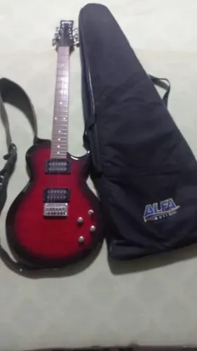 Guitarra Ibanez Gio com Case e acessórios