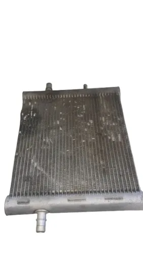 Radiador Auxiliar Land Rover Defender L663 20/21 LPLA8D048