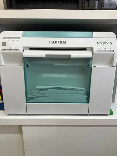 Reveladora Frontier-S DX 100 FujiFilm