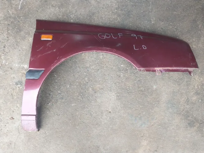 Paralama direito VW/golf 97