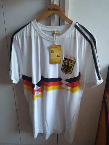 Camisa retrô Alemanha 1990 - RetroMania - tam G