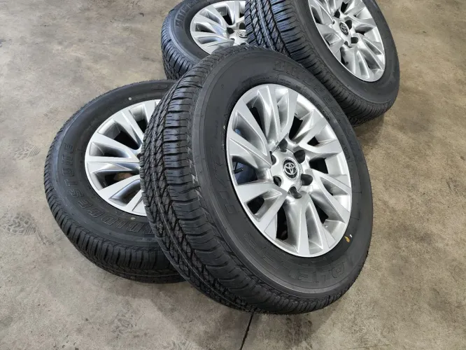 PROMOÇÃO RODA HILUX SW4 C/ PNEU ZERO À BASE DE TROCA
