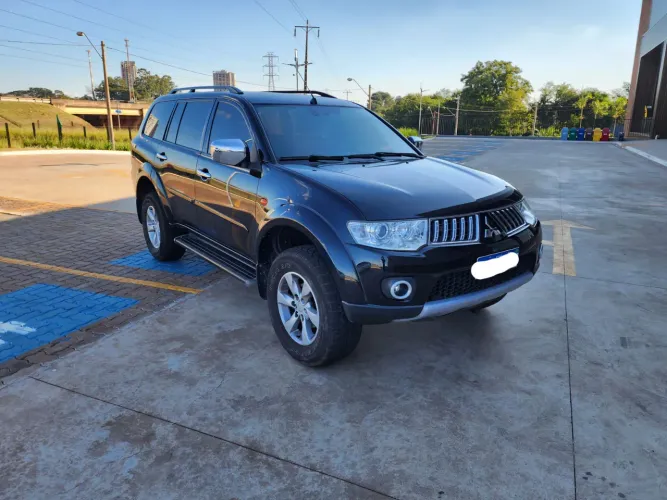 Pajero Dakar V6 Flex 4x4 7 lugares