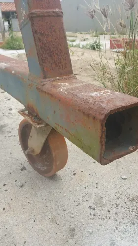 Pórtico móvel para talha, medindo: 4mx 2,80x 2,80