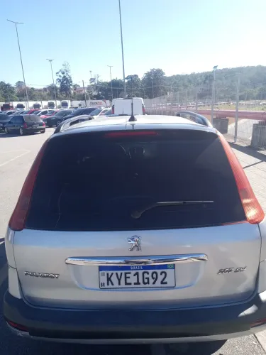 Peugeot 2009 completo 