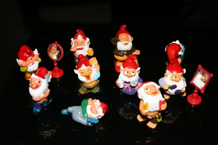 Coleção Completa Kinder Ovo Gnomos No Banheiro Higiene 1991
