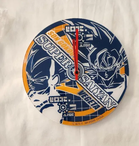 Relógio de Parede Super Saiyan - Goku e Vegeta - Dragon Ball