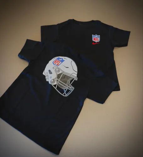 Camiseta Nike x NFL preta