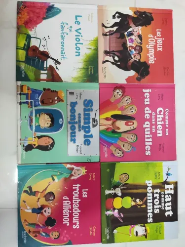 37 Livros em Francês Coleção - Infantis em perfeitoestado!