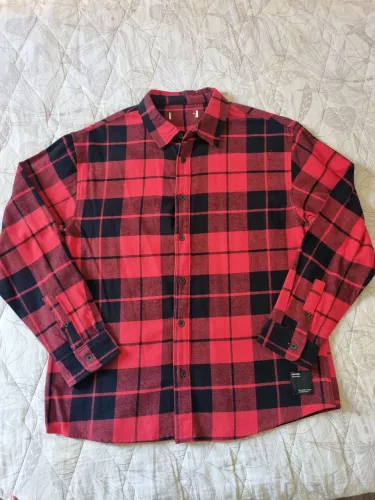 Camisa xadrez infantil vermelha e preta