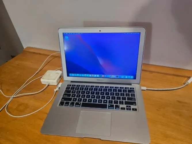 MacBook Air 13" i5 (2017)