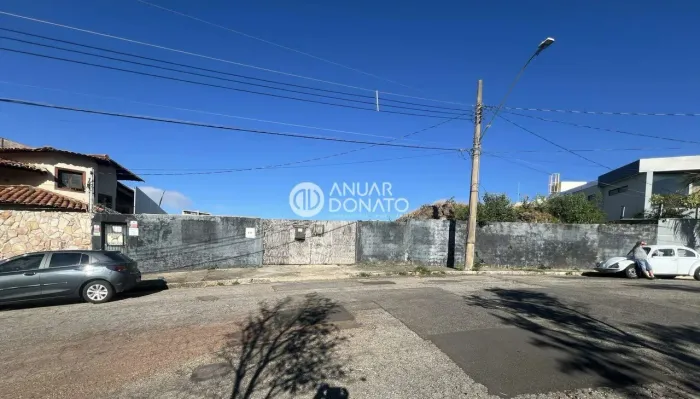 Santa Lúcia - Lote / Terreno à venda na Anuar Donato