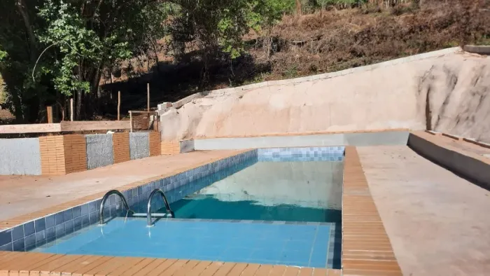 OPORTUNIDADE PROXIMO A IPATINGA, SITIO C/ CASA MOBILIADA, NO CÓRREGO QUINQUINS - IAPU/MG