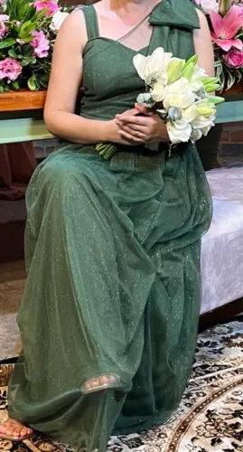 Vestido de Festa Madrinha Verde Oliva com Tule de Brilho