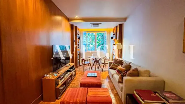 Apartamento 2 quartos, reformado, mobiliado - Leblon