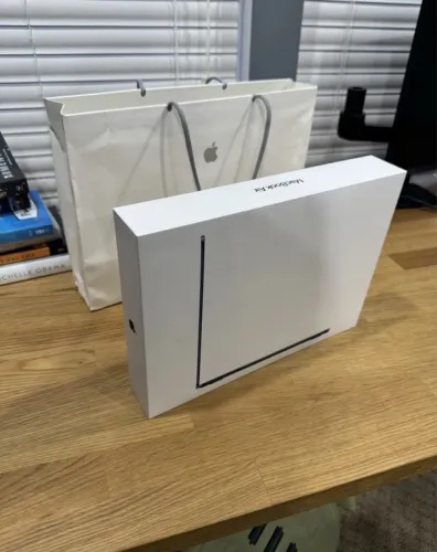 MACBOOK AIR  M4 