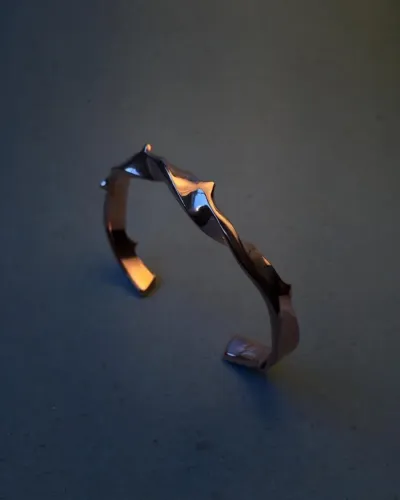 Pulseira de cobre puro Galho de Roseira