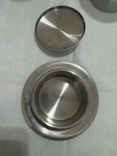 Manteigueira em aço inox 