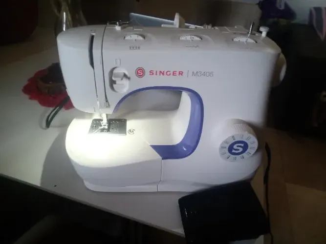 Máquina de costura Singer M3405