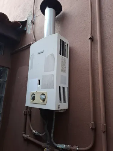 Aquecedores a gás usados.para retirada de pecas