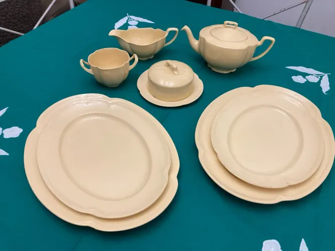Peças de Chá e Jantar Vintage