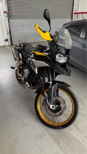 F850 PREMIUM 40 ANOS 