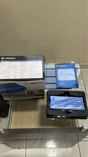 Switch KVM 4 Portas TRENDnet com Áudio