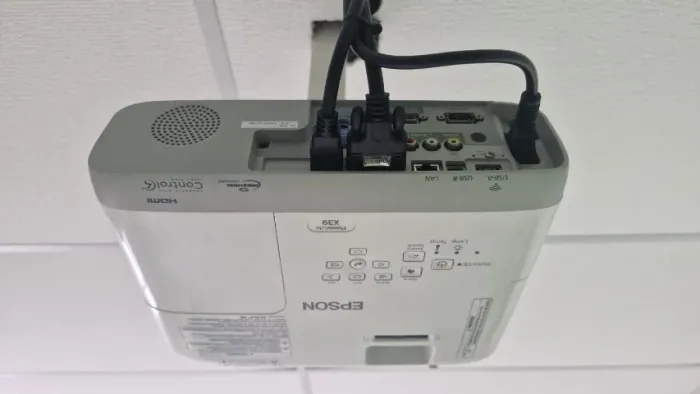 Retroprojetor Epson X39 Lumen 3500