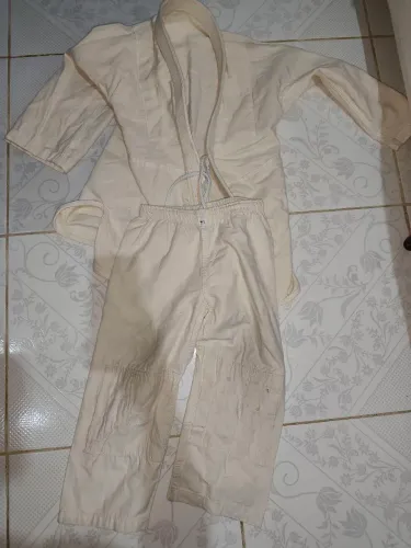 Kimono infantil