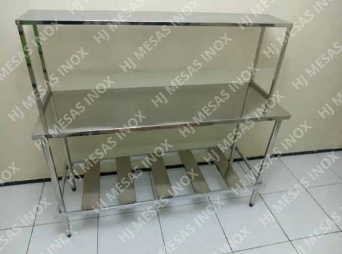Mesa inox com prateleira