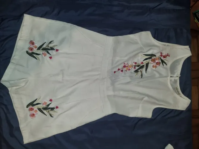 Macacão branco social bordado AMARAM