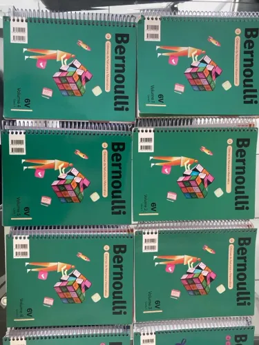 Kit completo Livros Bernoulli  - 12 livros ENEM e vestibulares - Ótimo estado! 