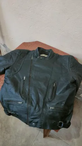 Conjunto motociclista jaqueta e calça de couro legítimo