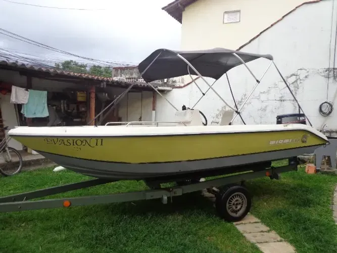 Vendo lancha Fishing 16 pés, motor Yamaha 40hp 2T. 