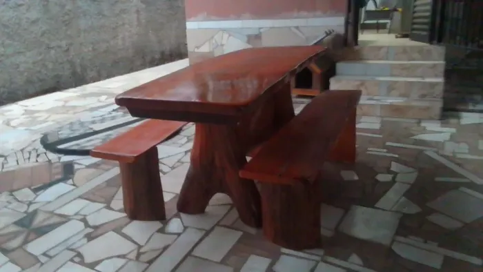 Mesa rústica 1.70 saindo a 1.350