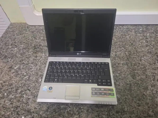 NOTBOOK / LEIA O ANÚNCIO