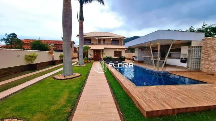 Casa com 3 dormitórios à venda, 260 m² - Jaconé - Maricá/RJ