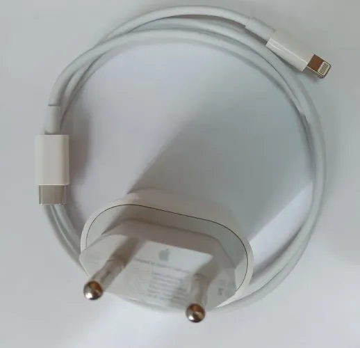 Carregador Apple 20W USB-C Original