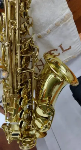 Sax Alto Eagle SA 402