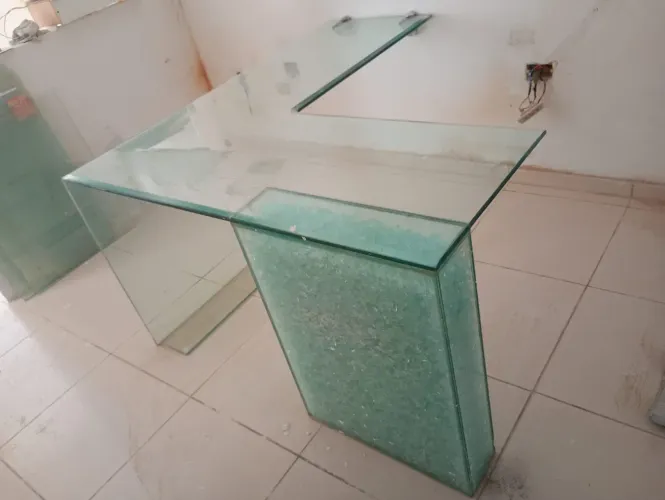 Mesa de vidro para escritorio