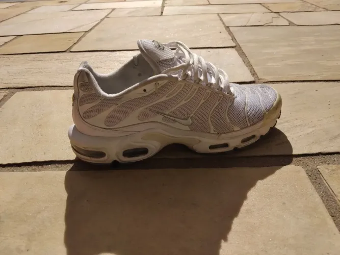 Air max tn white