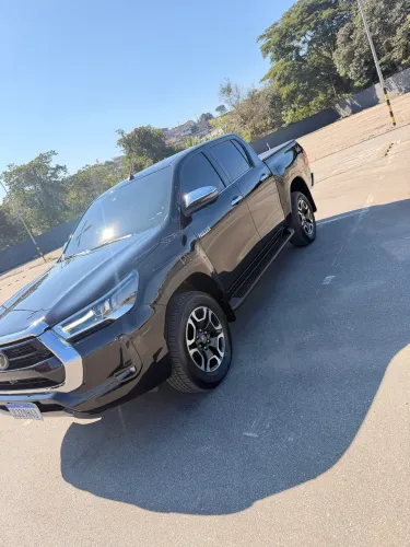 Toyota Hilux CD SRX 4X4 2.8 TDI 16V Diesel Aut. 2023