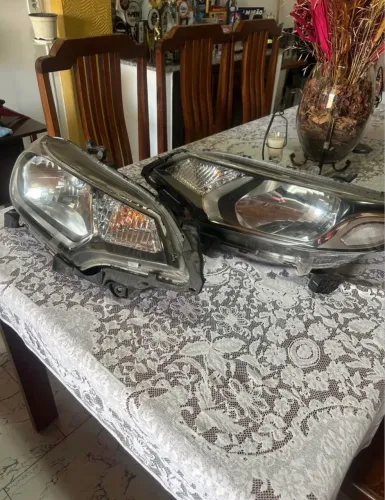 Farol Honda Fit 2016