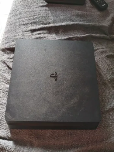 Ps4 ( defeito no leitor de disco, midia digital funcionando normalmente)