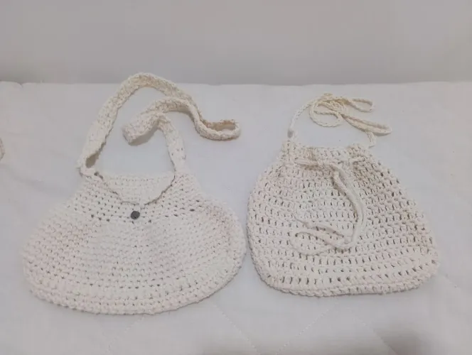 Bolsa de crochê Artesanal (barbante)