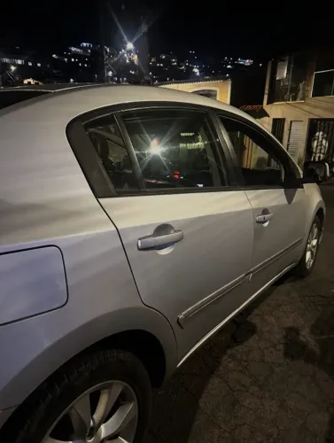 Nissan Sentra SL 2.0/ 2.0 Flex Fuel 16V Aut. 2011