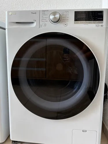 Lavadora de roupa com Wi-Fi, Vapor e AI DD - Impecável - LG VC4 13kg Smart - 220V