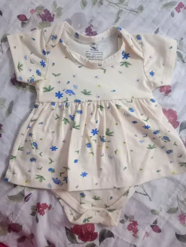 Vestidinho c/ tapa fralda