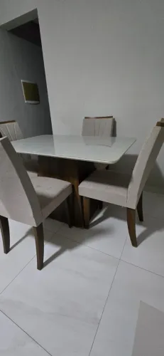 Mesa 4 cadeiras